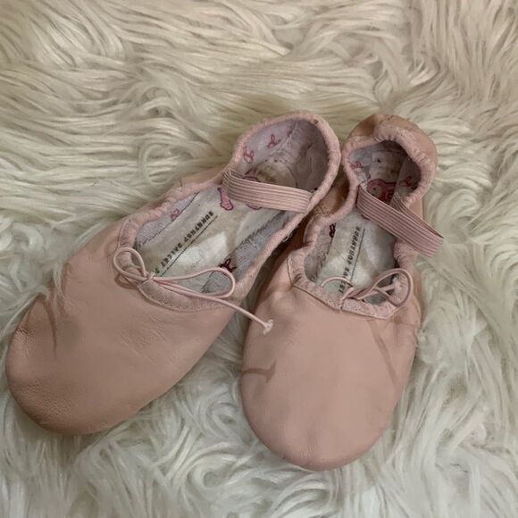 🟢3 for $20. BUNNYHOP pink leather ballet shoes - Picture 1 of 9